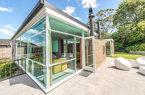 Whanganui House | Midcentury Modern Masterpiece - 4bedroom Home in Whanganui