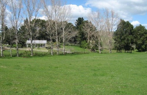 Miranda Cottage | Miranda Valley Orchid Cottage - rural tranquiity