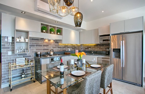 Emiliano Zapata Condo | Modern Mexican Condo w/View | POOLS & GYM