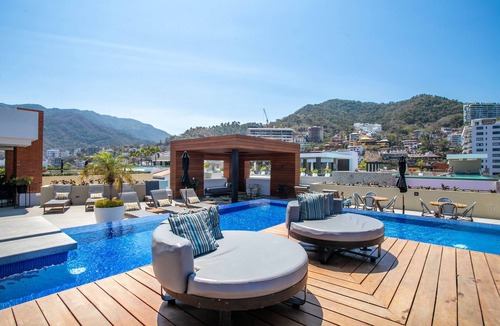 Emiliano Zapata Condo | Modern Mexican Condo w/View | POOLS & GYM