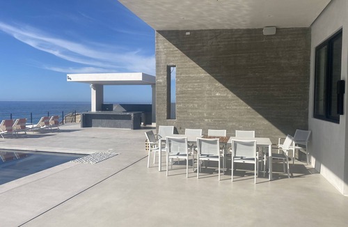 La Fortuna House | Beautiful Modern Brand New 5 Bedroom House on Private Beach