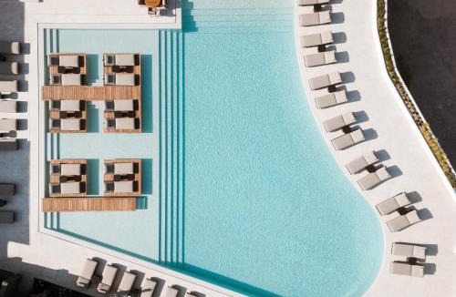 Imerovigli Hotel | NĒRO Boutique Hotel