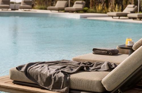 Imerovigli Hotel | NĒRO Boutique Hotel
