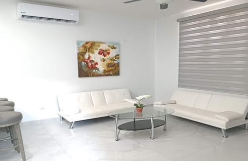 Centro Condo | New Town Condo Casamar 2 near the beach