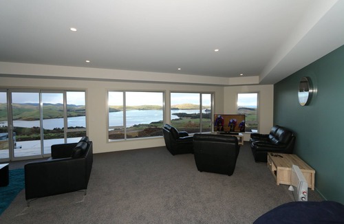 Waikawa House | Niagara Ridge Retreat Gateway to the Catlins