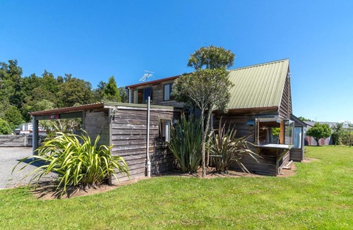 Ohakune House | Oiti - Ohakune Holiday Home