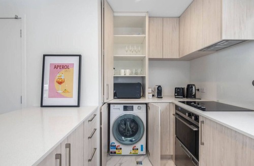 Trentham House | Oliver Oasis: Wellington 2BR Retreat