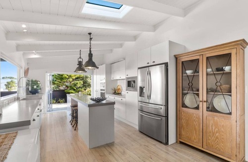 Omaha House | Omaha Beach House (pet friendly)