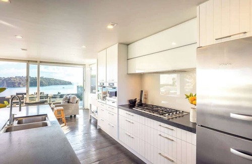 Oneroa House | Oneroa Luxury Waterfront | Stay Waiheke