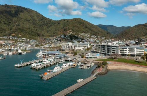Picton Apartment | Oxleys Penthouse 506