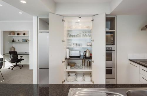 Picton Apartment | Oxleys Penthouse 506