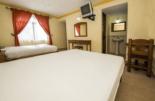 Huichapan Hotel | OYO Hotel La Glorieta, Huichapan