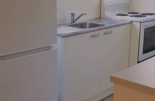 Auckland Cottage | "Palm Haven' Swanson,npeaceful semi-rural lifestyle living.