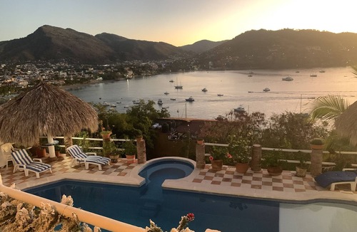Playa la Madera Condo | Paradise Retreat in Zihuatanejo