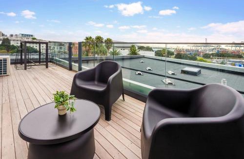 Parnell Apartment | Parnell Haven Apartment with Parking, Aircon & Gym