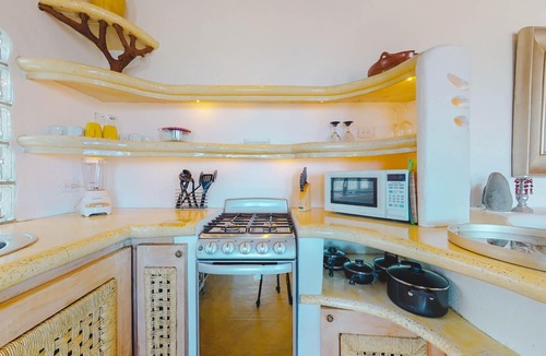 Proyecto escola Condo | Penthouse 2 Bedrooms One Block from Malecon Check out Casa Escritores Penthouse