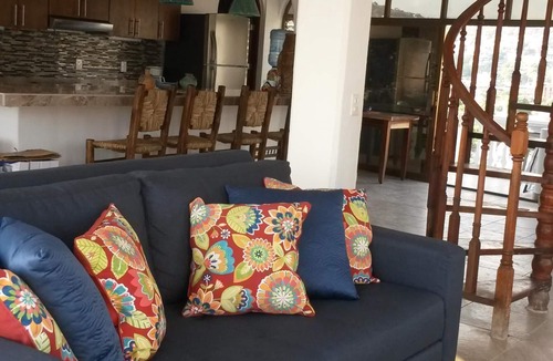 Playa la Madera Condo | Penthouse with amazing views of the bay & city with large private dipping pool