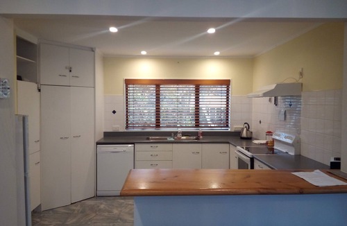 Otaki Beach House | Perfect for Family & Friends - Fantastic spacious beach house