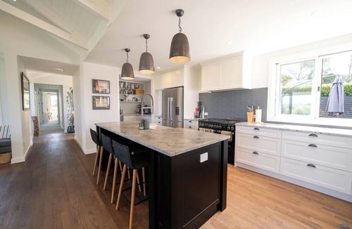 Matakana House | Pool side country Getaway