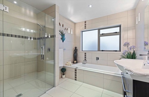 Tauranga Resort | Private room ∙ 2 guests