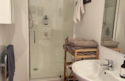 Mangere Bridge Resort | Private room ∙ 2 guests
