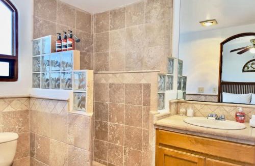 Playas de Rosarito Apartment | Puerto Nuevo Surf Villa Flores 2BR with pool