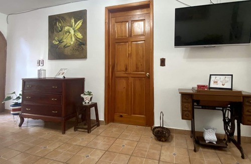 Ciudad Hidalgo House | Pura Vida!
