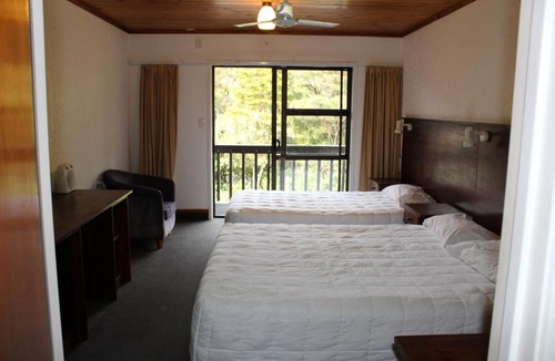 Paihia Hostel | QRC Backpackers Accommodation