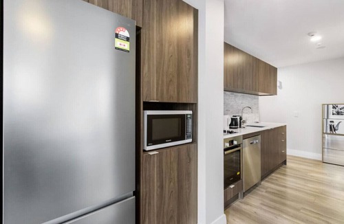 Albany Apartment | Quality in Heart of Albany | Wi-Fi | Free Parking