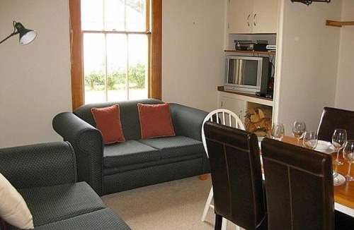 Ohakune House | Railway Cottage - Ohakune Holiday Home