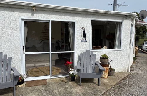 Karitane House | Relaxing cosy beach retreat