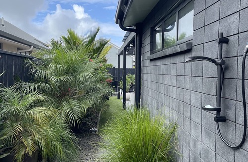 Papamoa Beach House | Resort style holiday in Papamoa Beach *POOL* BEACH *.