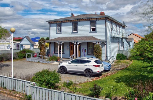 Masterton House | Room for everyone .comfortablenbeds for large groups