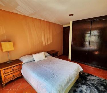 Guanajuato House | Room with Parking near the Center
