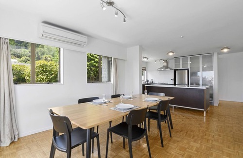 Nelson South House | Rutherford Retreat - Nelson Holiday Home