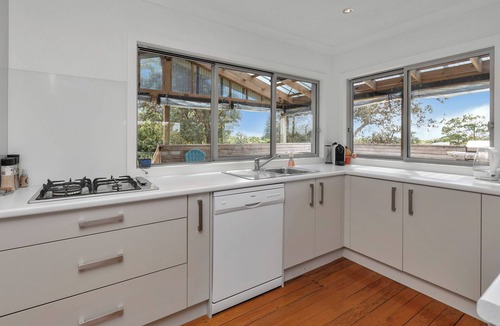 Ruakaka House | Sea Serenity - Ruakaka Holiday Home