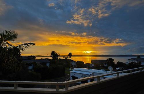 Gulf Harbour Villa | Sea view 5 bedroom holiday house