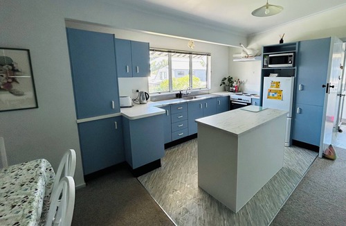 Waihi Beach House | Sea views 3-bedroom Waihi Beach