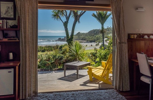 Punakaiki Cottage | Sea views and sunsets