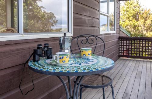 Onetangi House | Seahorse Cottage - Stay Waiheke
