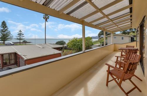 Cable Bay House | Seaside on Stratford - Cable Bay Holiday Home