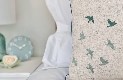 Leigh Cottage | Songbird Cottage, a luxury dog friendly hideaway - sleeps 5