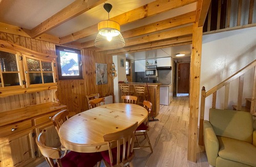 Barcelonnette Ski Chalet | Spacious chalet in Barcelonnette for 8 guests