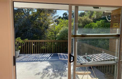 Fairview Heights House | Spacious Sunny Room