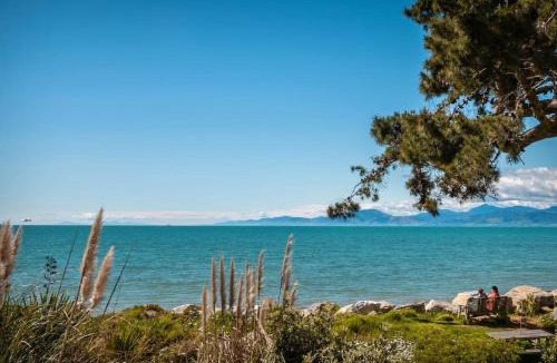 Ruby Bay House | Spectacular Ocean View at Ruby Bay