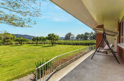 Blenheim House | Springfields Homestead - Rapaura Holiday Home