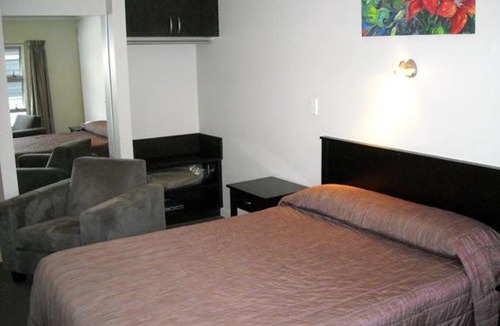 Milton Hotel | St Johns court motel
