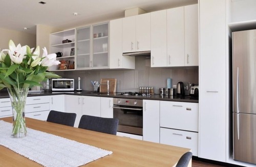Wellington Apartment | Stay on the Bay - The Penthouse on Evans Bay - 3 bed top floor apartment