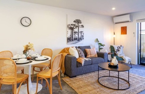 Papanui House | Staycation 2 bed 1 bath Papanui