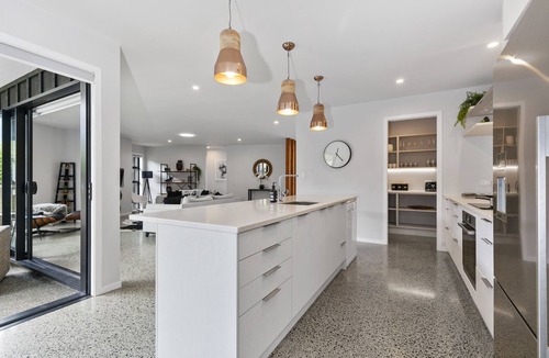 Matakana House | Stylish Villa Escape - Matakana Holiday Home